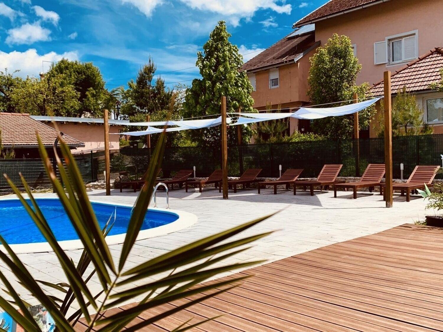 Apartments San - With Pool; Rakovica Εξωτερικό φωτογραφία